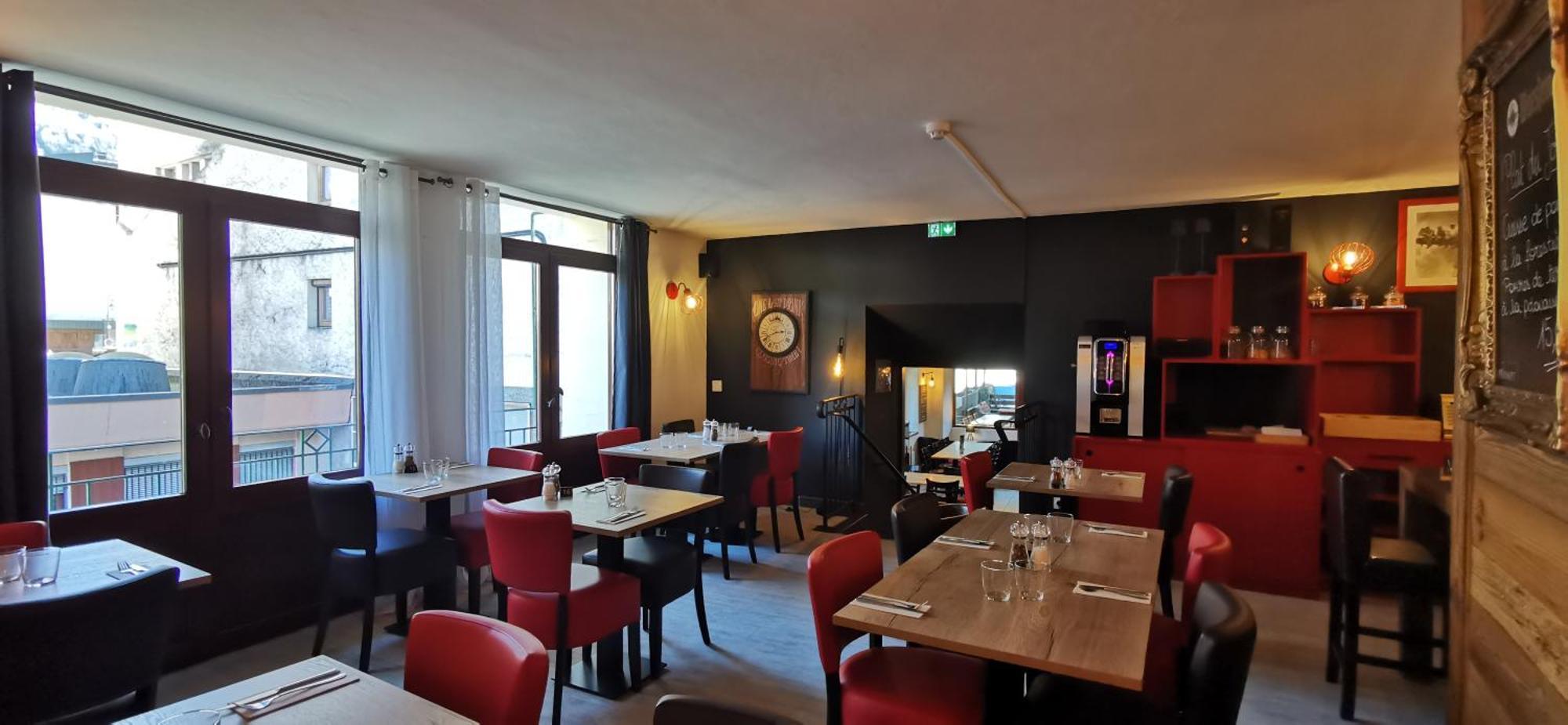בור סן מוריס Hotel Restaurant Angival - Chambres Et Appartement מראה חיצוני תמונה