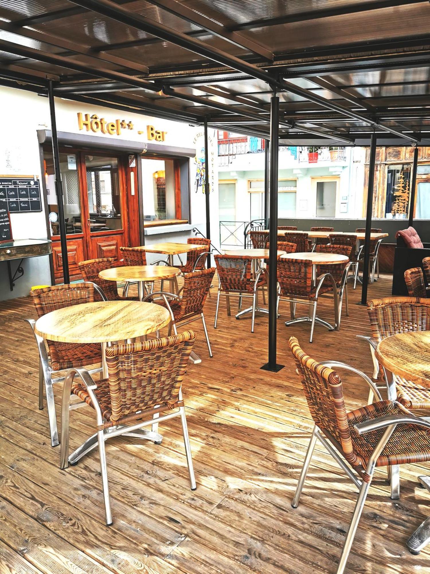 בור סן מוריס Hotel Restaurant Angival - Chambres Et Appartement מראה חיצוני תמונה