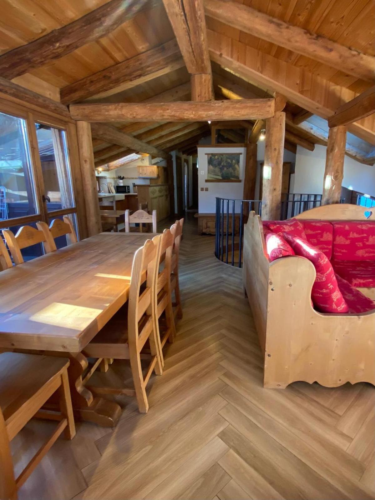 בור סן מוריס Hotel Restaurant Angival - Chambres Et Appartement מראה חיצוני תמונה